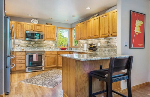 Eagle-Vail House | Highest Reviewed Home, Ideal for 2 families, Steam Showers & More