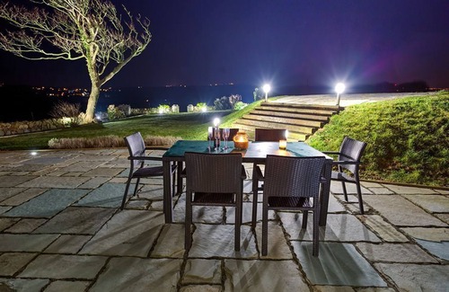 Rhydwyn Apartment | Highfield - a sea view that sleeps 6 guests in 3 bedrooms