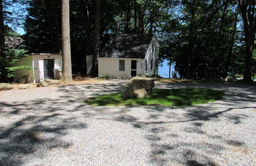 Windham Cottage | Highland Lakefront Cabin
