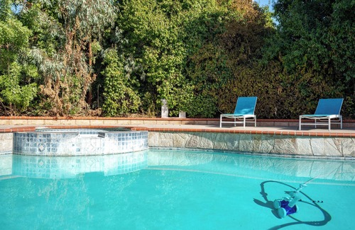 Redlands House | Highland Relaxing Oasis with Private Pool