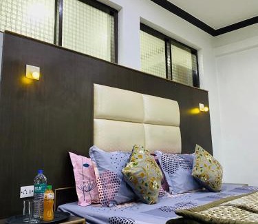 Srinagar House | Highway residency