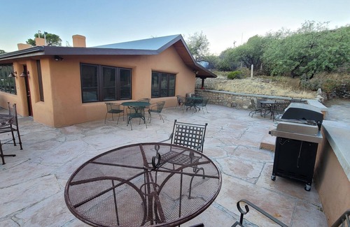 Oracle Apartment | Hike Oracle State Park. BBQ, Relax & See the Stars! Casa Sontina @ C.O.D. Ranch