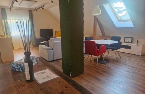 Fischamend Apartment | Hill Apartment Fischamend