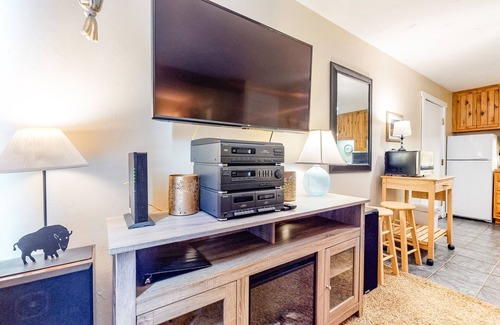 Big Sky Condo | Hill Condo — Just 0.3 Miles from Big Sky Resort, Walk to Dining & Shuttle
