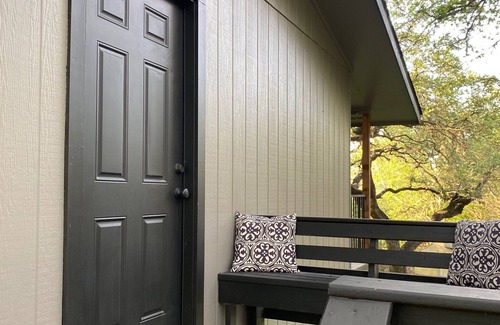 New Braunfels House | Hill Country Bungalow - Minutes from Attractions