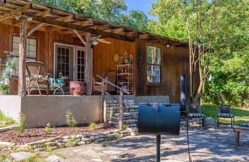 Ingram Cabin | Hill Country Elegance on Old Ingram Loop-Cabin 1