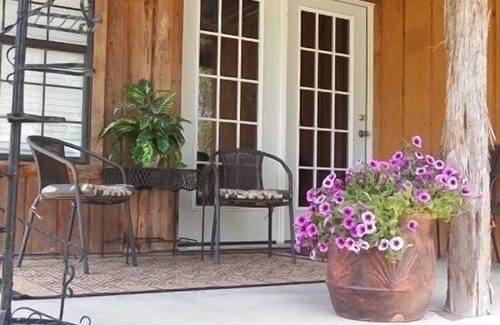 Ingram Cabin | Hill Country Elegance on Old Ingram Loop-Cabin 1