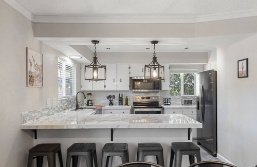 Northeast Reno House | Hill House Hot Tub Views & BBQs Close To Downtown