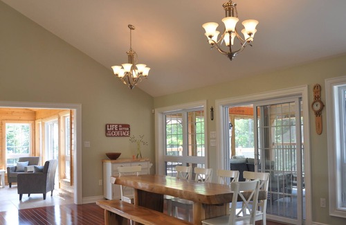 Highlands East Cottage | Hill Top Lake House - Wilberforce, Ontario, Canada
