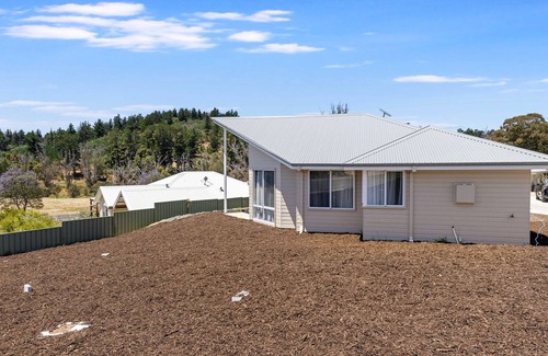 Nannup House | Hill View Cottages - Sail B
