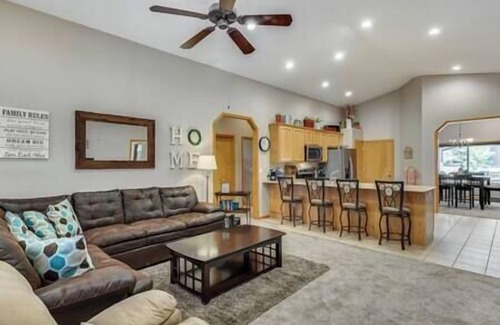 Munds Park House | Hillside Lodge in Munds Park