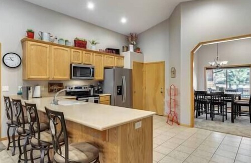 Munds Park House | Hillside Lodge in Munds Park