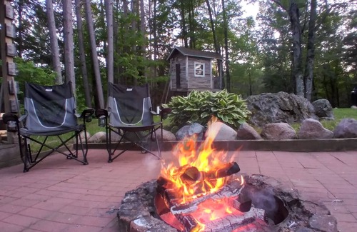 Mountain Cabin | Hilltop cabin in the heart of it all