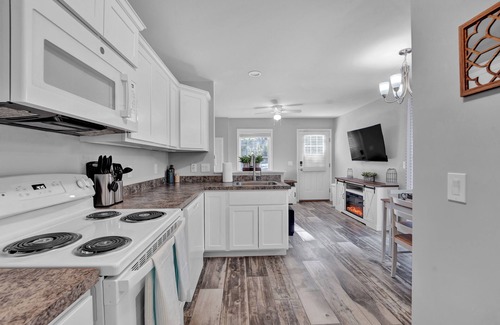 Honesdale House | Hilltop Hideaway - Charming 1-bedroom home w/pull-out in Honesdale, PA
