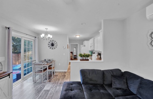 Honesdale House | Hilltop Hideaway - Charming 1-bedroom home w/pull-out in Honesdale, PA