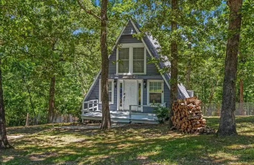 Eucha House | ★Hilltop Wooded Bliss♥ - Secluded Near Lake Fenced