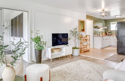 Hilo Apartment | Hilo Apartment w/Lanai - 2 Mi to Beaches!