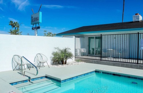 Chandler House | Hilo-Sparkling Heated Pool-Downtown Chandler