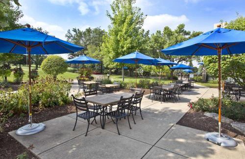 Forestview Resort | Hilton Chicago Oak Brook Hills Resort & Conference Center