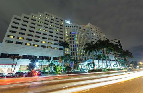 Kennedy Hotel | Hilton Colon Guayaquil Hotel