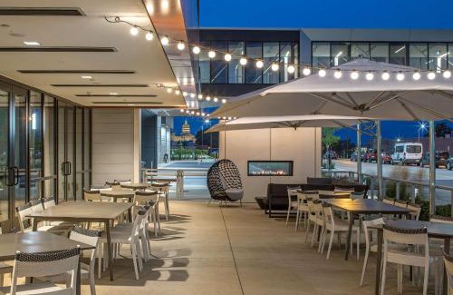 Downtown Des Moines Hotel | Hilton Des Moines Downtown