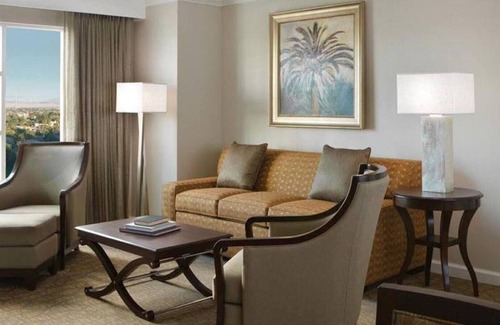 Las Vegas Resort | Hilton Grand Vacations on Paradise LVCC -1bdrm