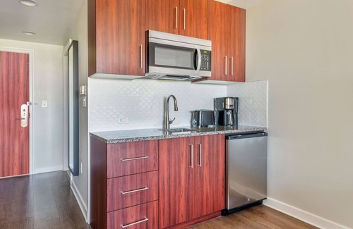 Florida Central Atlantic Coast Resort | Hilton Grand Vacations Club Las Palmeras Orlando