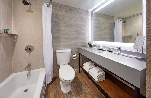 Pasadena Hotel | Hilton Pasadena