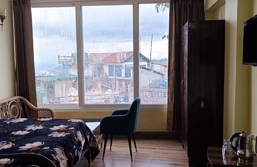 Darjeeling Hotel | Himalayan Haveli Fooding and Lodging