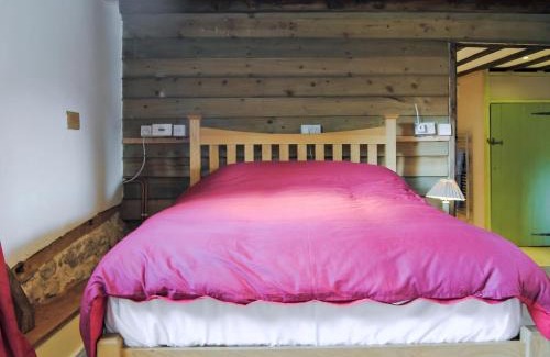 Llanfair Caereinion House | Hirros Hall Longhouse
