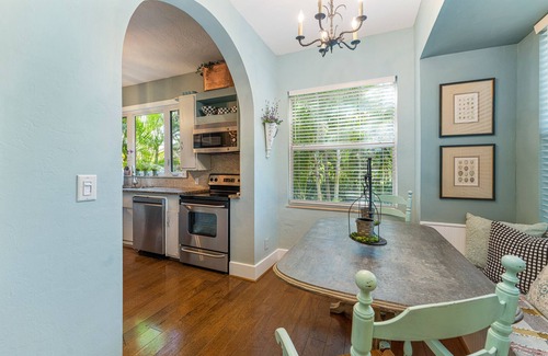 Valencia Terrace House | Historic 1920's spanish-style home just off Palm tree lined McGregor Blvd