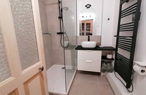 Avignon City Centre Apartment | Historic Apartment in Pedestrian Town Centre