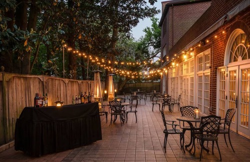 Historic District Hotel | Historic Architecture In and Out, Memorable Stay