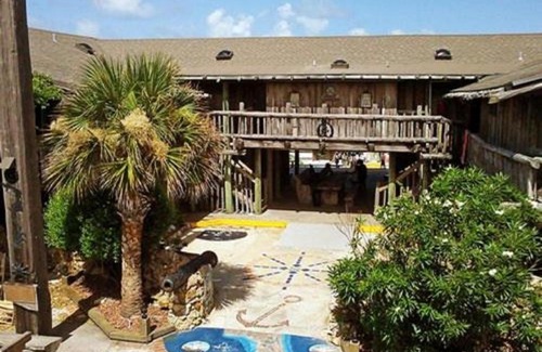 Central Beach Apartment | Historic Beachfront Resort in Vero Beach