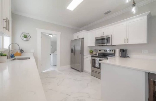Tampa House | Historic Bungalow Close to Downtown and Attractions