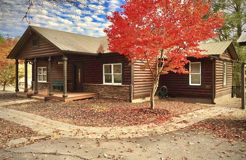 Dahlonega Cabin | Historic Cabin on Yahoola Creek