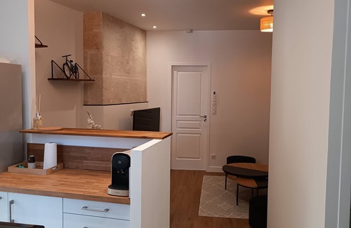 Perigueux Apartment | Historic center apartment with terrace and air conditioning