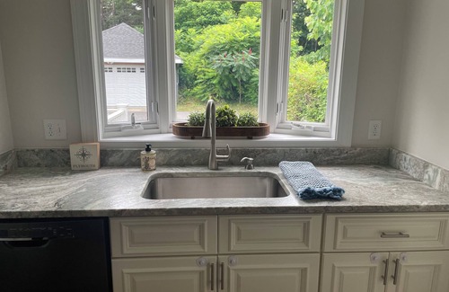 Plymouth House | Historic Charm Meets Coastal Comfort – Steps from Downtown Plymouth