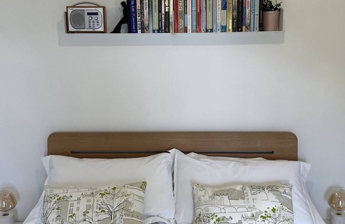 Gorran Haven Cottage | Historic coastguards cottage, stunning sea views, two minutes from the beach