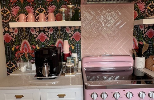 Georgetown House | Historic Cottage in Old Town-The Pearl