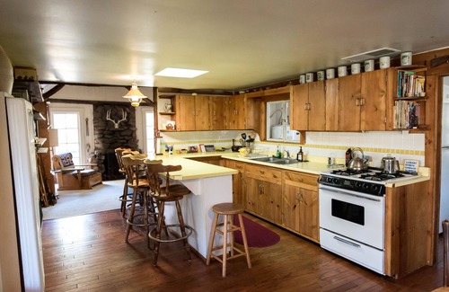 Congress Other | Historic Date Creek Ranch -Horse stalls available-