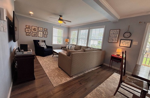 Cape Charles House | HISTORIC DISTRICT: 1st Floor Primary, Great Location and Views!