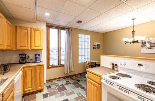 La Crosse Apartment | Historic Downtown Top Floor 2BR Apartment