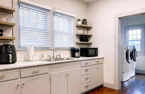 Russellville House | Historic Downtown Cottage in Russellville