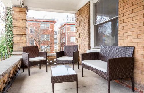 South Hyde Park House | Historic Family Getaway, 5 Star Location, Royal Beds