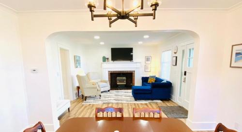 Lynden House | Historic Front Street Home