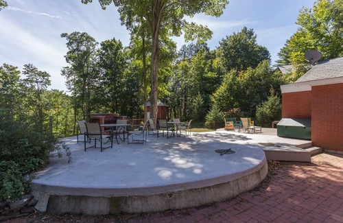 Portland House | Historic home in Diamond Cove great for large groups & families!