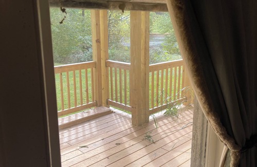 Fryburg House | Historic Hunter’s Haven, Waterfront Gem in Tionesta. Float, fish and relax here.