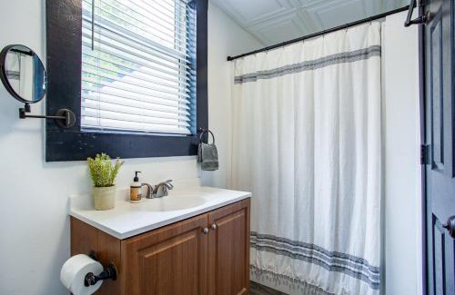 Knoxville House | Historic Loft 5 minutes to downtown