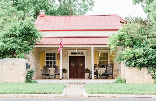 Fredericksburg House | Historic Luxe Estate - Heated Pool, Hot Tub, Fire Pit & Pool Table for up to 13